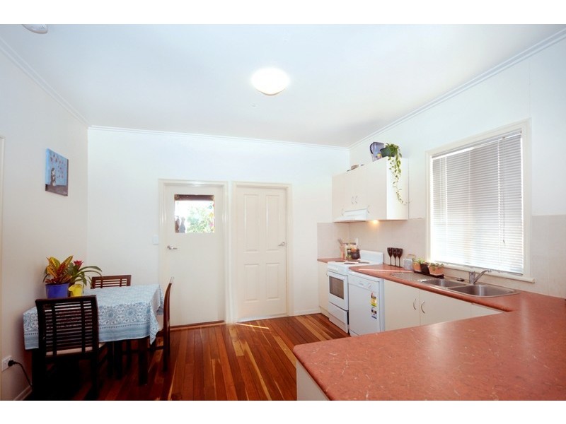 42 Belgium Street, South Toowoomba QLD 4350