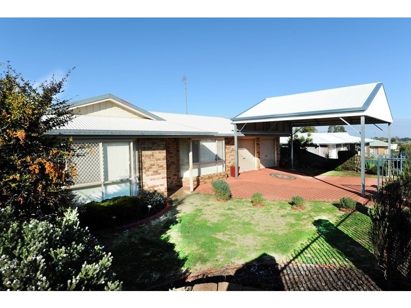 30 Wirraway Drive, Wilsonton QLD 4350