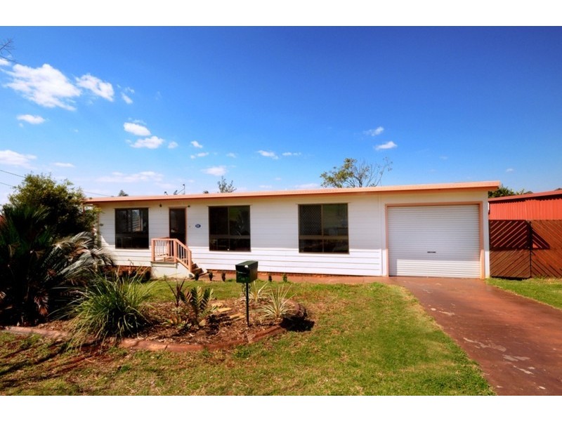 42 Miranda Drive, Wilsonton Heights QLD 4350