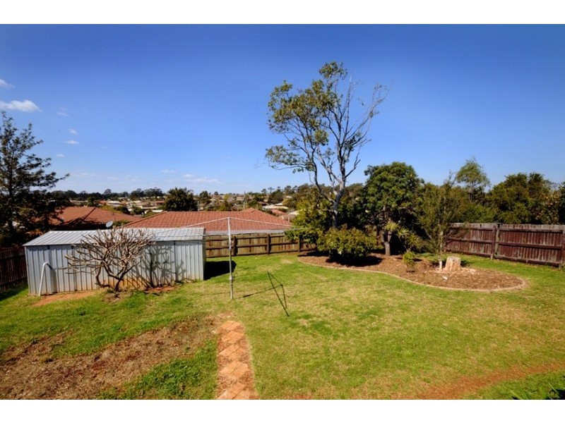 42 Miranda Drive, Wilsonton Heights QLD 4350
