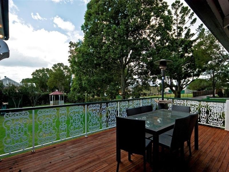 255 Geddes Street, Centenary Heights QLD 4350