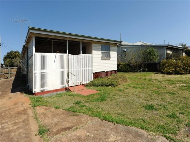 41 Tolmie Street, South Toowoomba QLD 4350