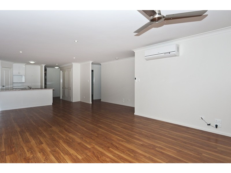 2/34 Elizabeth Kenny Court, Harristown QLD 4350