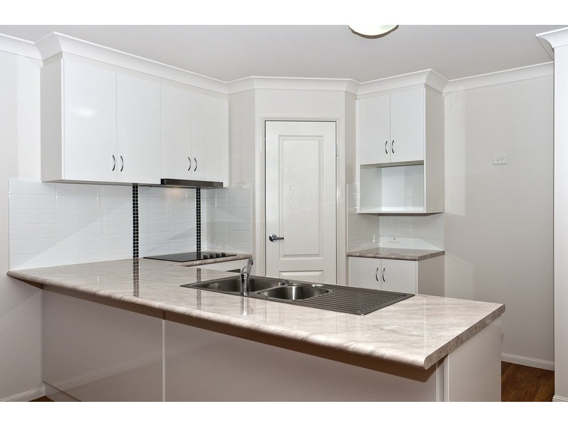 2/34 Elizabeth Kenny Court, Harristown QLD 4350