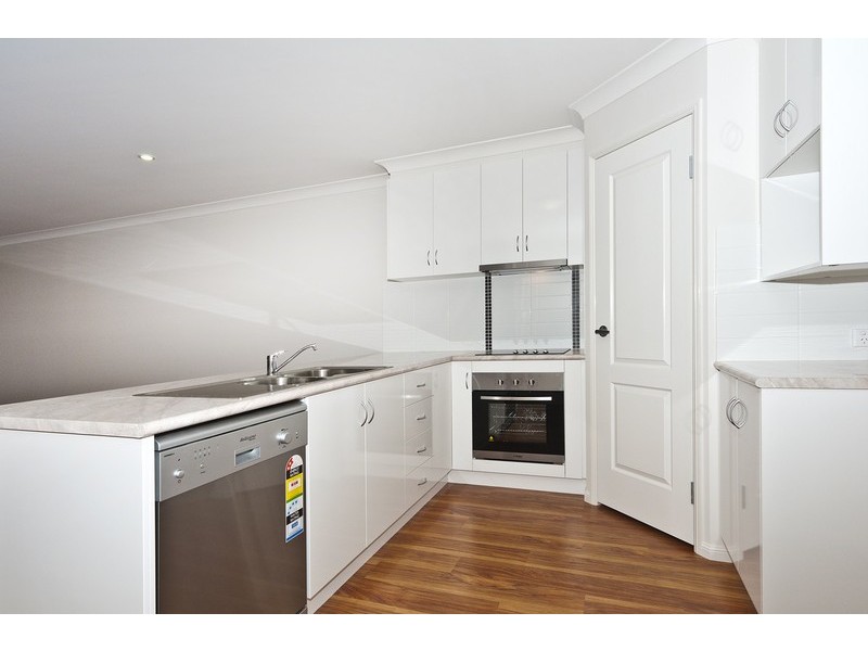 2/34 Elizabeth Kenny Court, Harristown QLD 4350