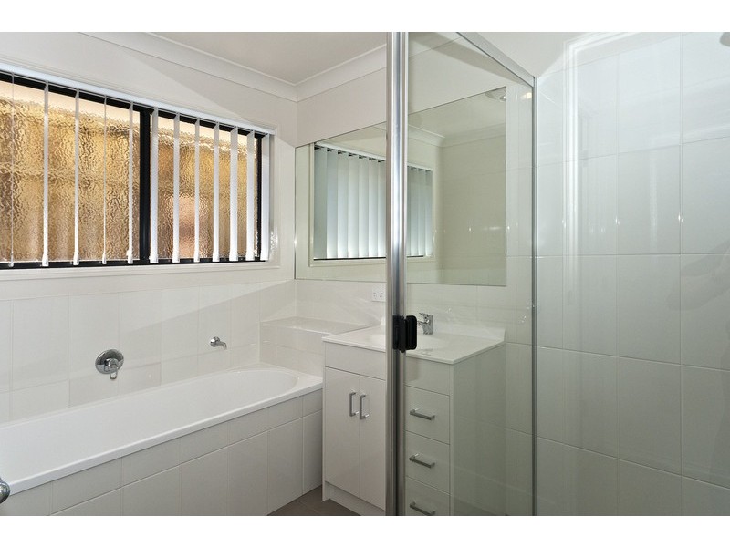 2/34 Elizabeth Kenny Court, Harristown QLD 4350