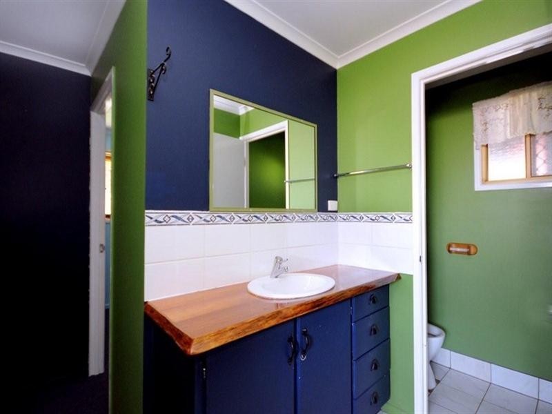 95 Glenvale Road, Newtown QLD 4350