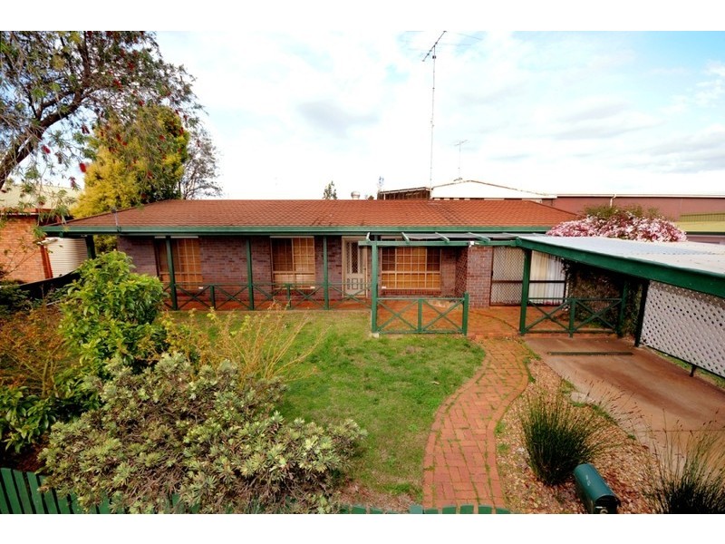 6 Gibson Street, Wilsonton QLD 4350