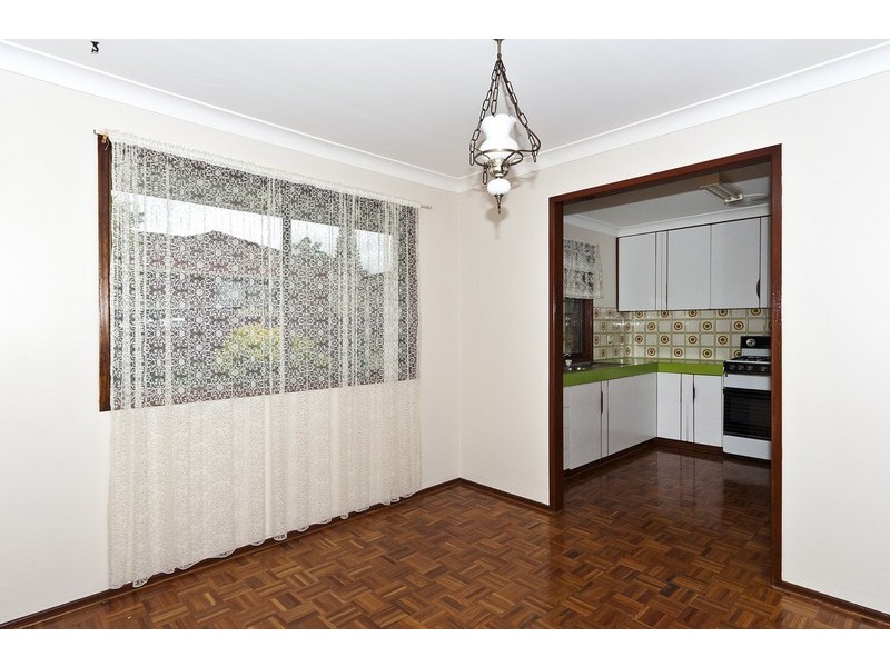 15 Damian Crescent, Kearneys Spring QLD 4350