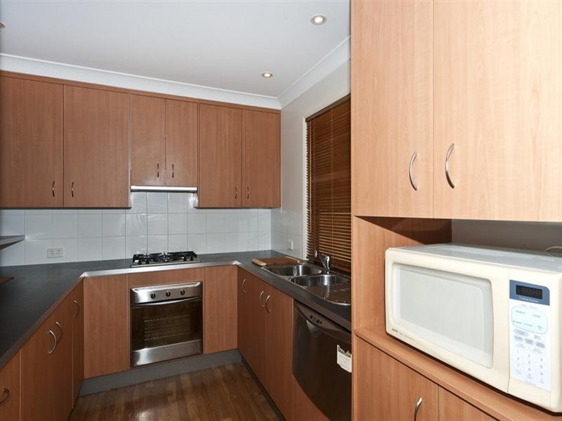 5/2 Chilcote Street, Mount Lofty QLD 4350