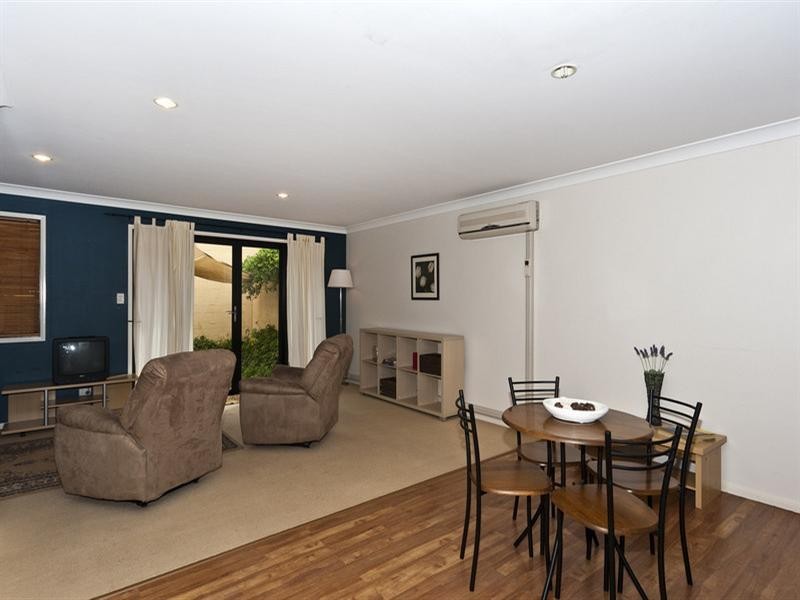 5/2 Chilcote Street, Mount Lofty QLD 4350