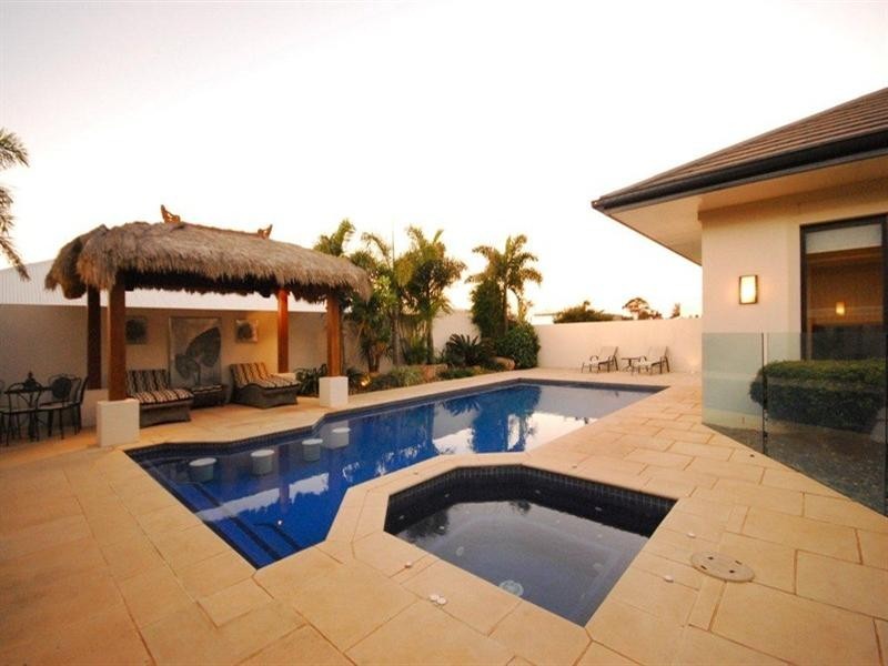 20 Caithness Court, Middle Ridge QLD 4350