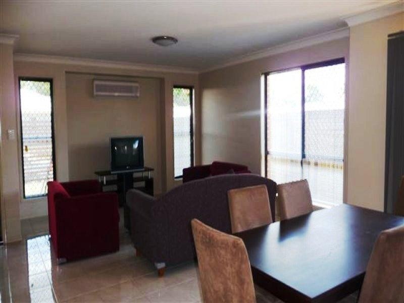 1/16 Sambar Court, Kearneys Spring QLD 4350