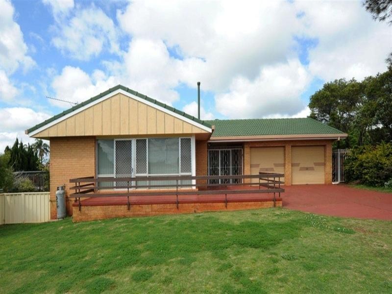 4 Koala Street, Harristown QLD 4350