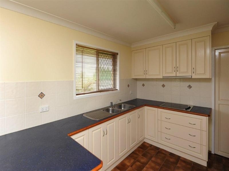 4 Koala Street, Harristown QLD 4350