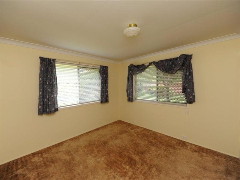 4 Koala Street, Harristown QLD 4350