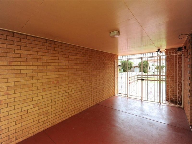 4 Koala Street, Harristown QLD 4350