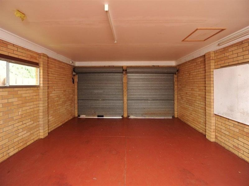 4 Koala Street, Harristown QLD 4350