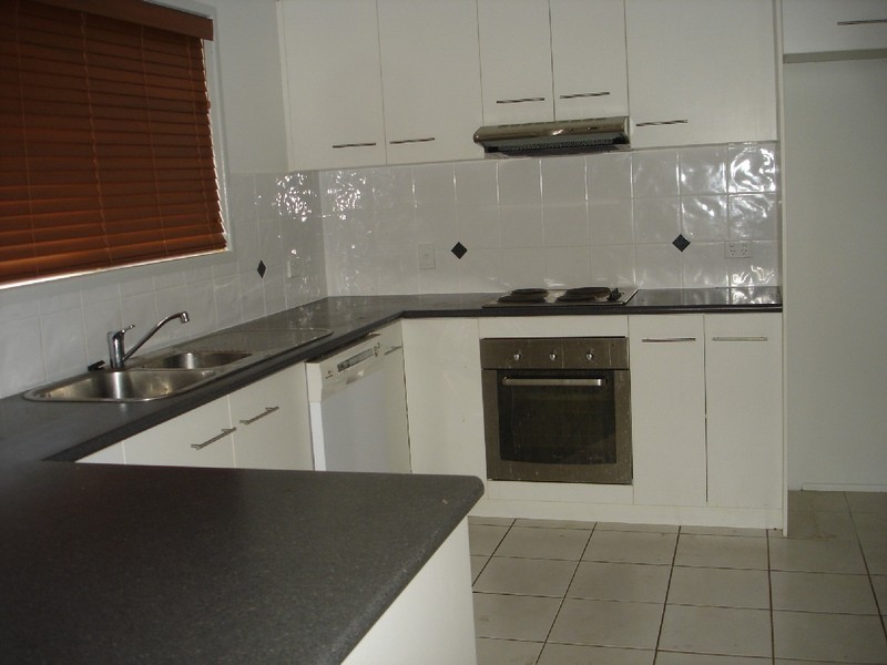 6 Fokker Street, Wilsonton QLD 4350