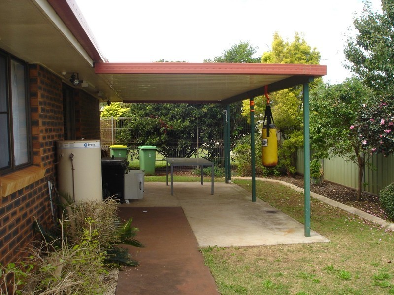 6 Fokker Street, Wilsonton QLD 4350