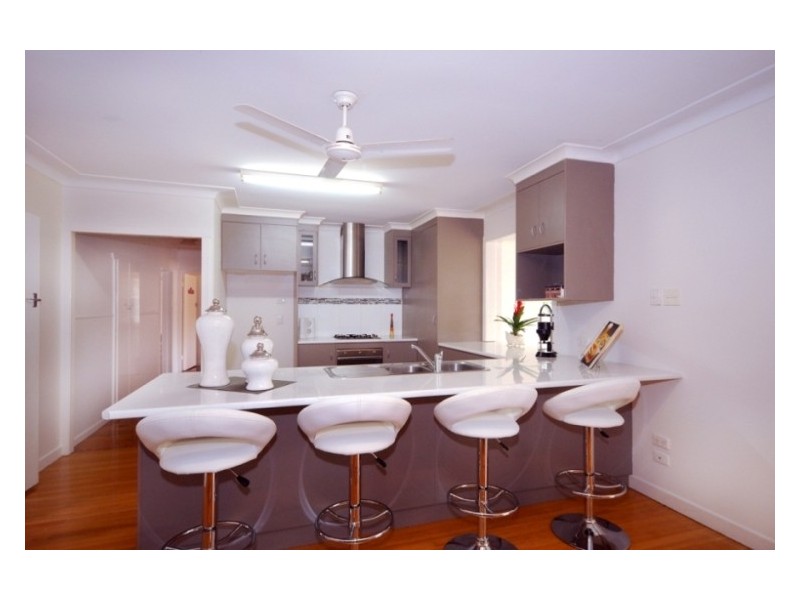 12 Alford Street, Mount Lofty QLD 4350