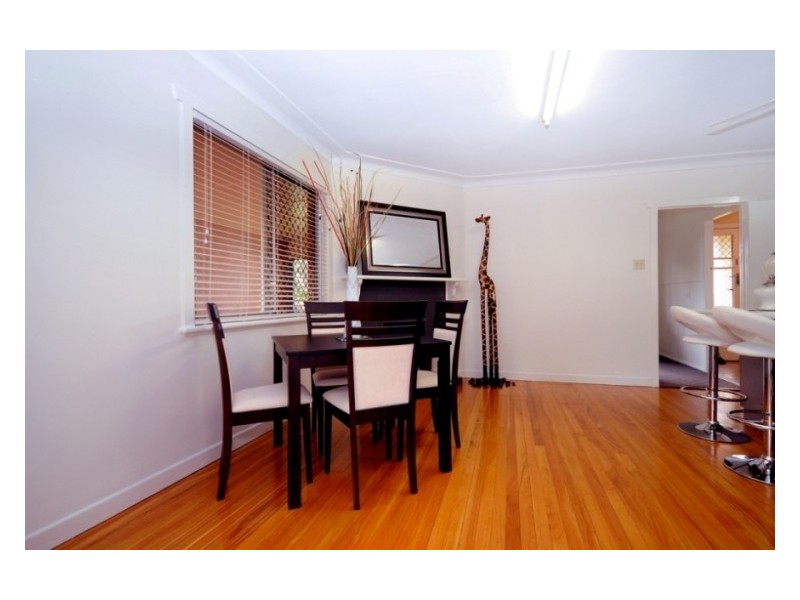 12 Alford Street, Mount Lofty QLD 4350