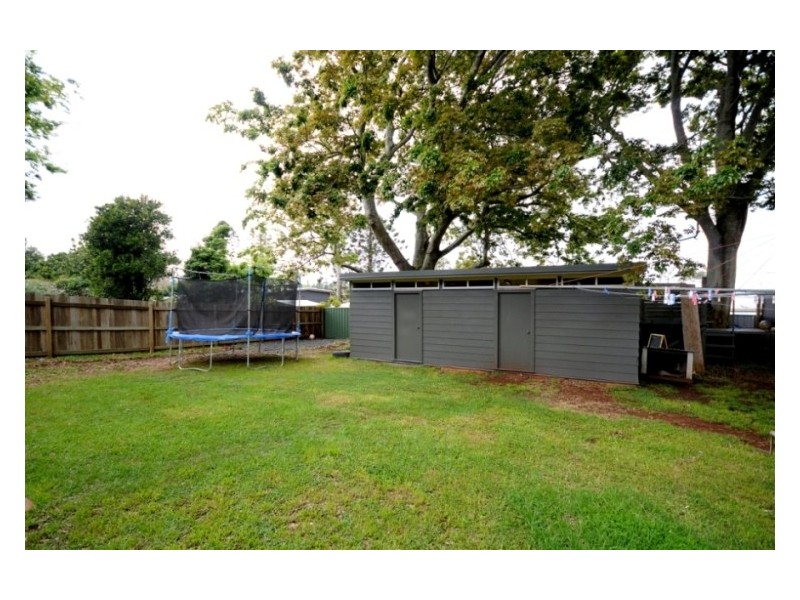 12 Alford Street, Mount Lofty QLD 4350