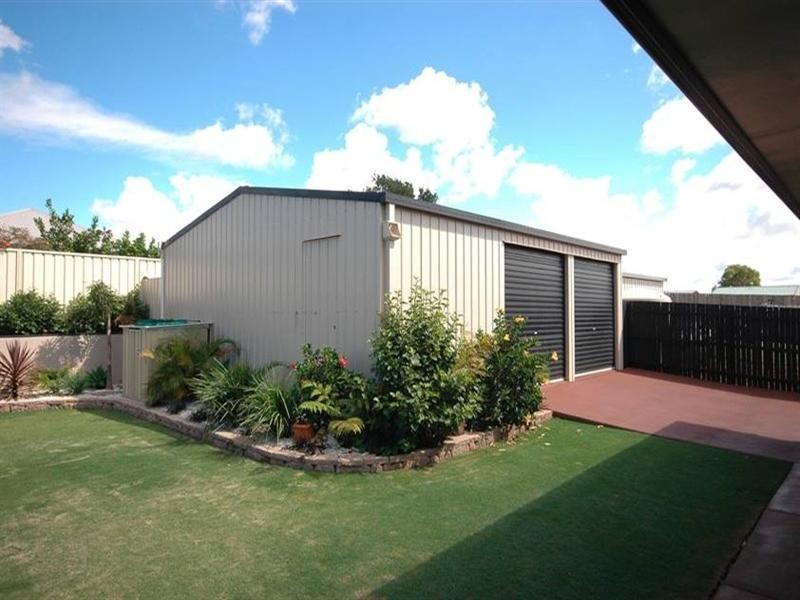 26 Manooka Crescent, Highfields QLD 4352