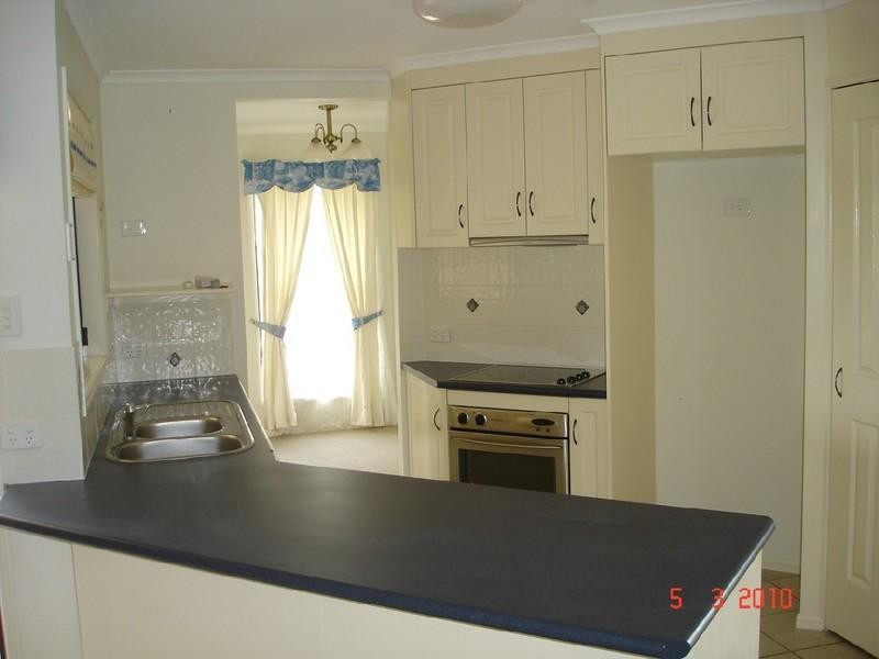 14 Russell Court, Wyreema QLD 4352