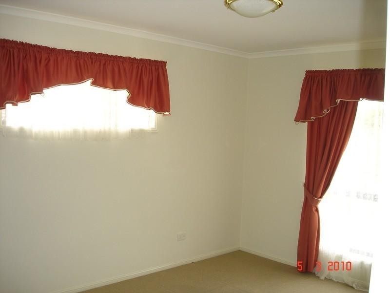 14 Russell Court, Wyreema QLD 4352