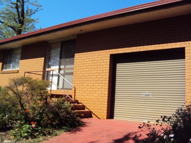 2/13 Margot Court, Harlaxton QLD 4350