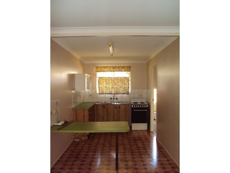 2/13 Margot Court, Harlaxton QLD 4350