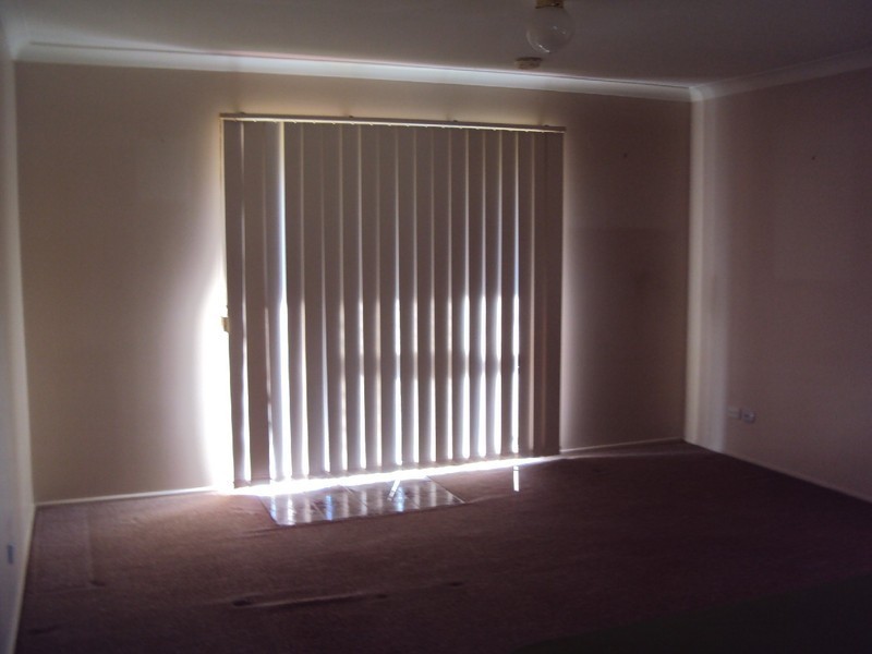 2/13 Margot Court, Harlaxton QLD 4350