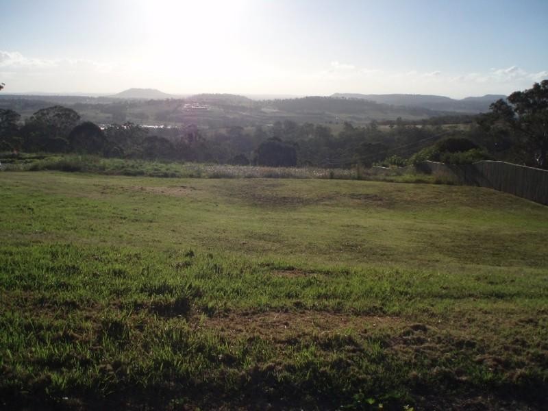 1 McShane Drive, Mount Kynoch QLD 4350