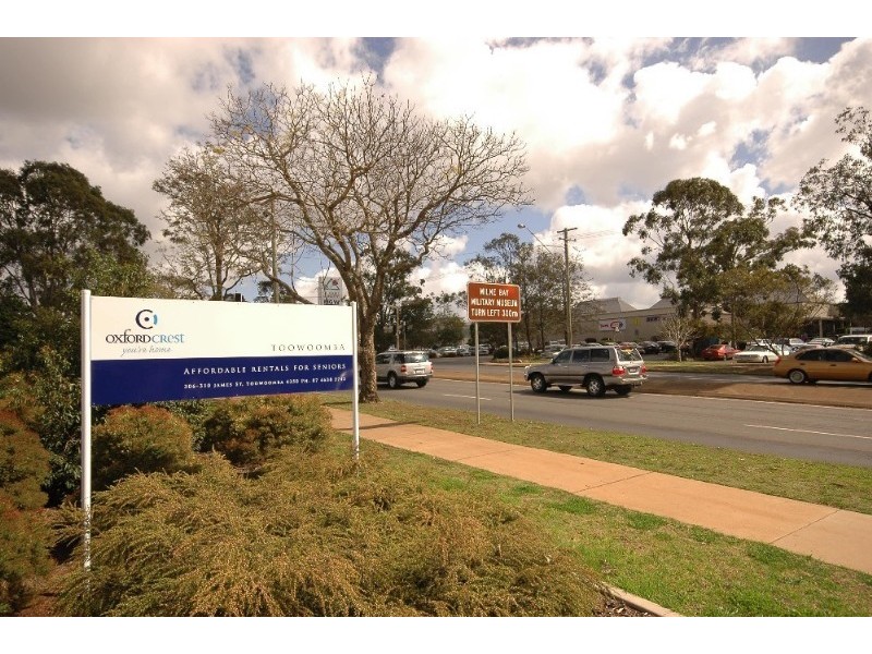 37/306-310 James Street, Harristown QLD 4350