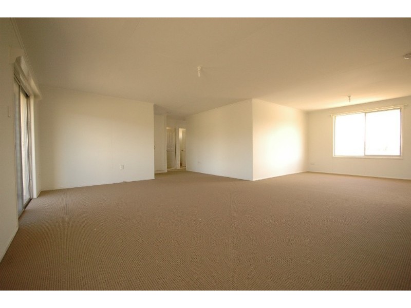 39 Phipps Drive, Meringandan QLD 4352