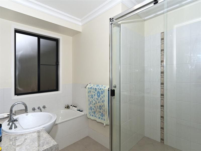 12 McShane Drive, Mount Kynoch QLD 4350