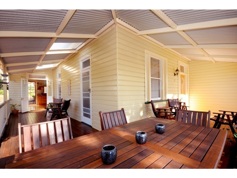 8 Godfrey Street, East Toowoomba QLD 4350