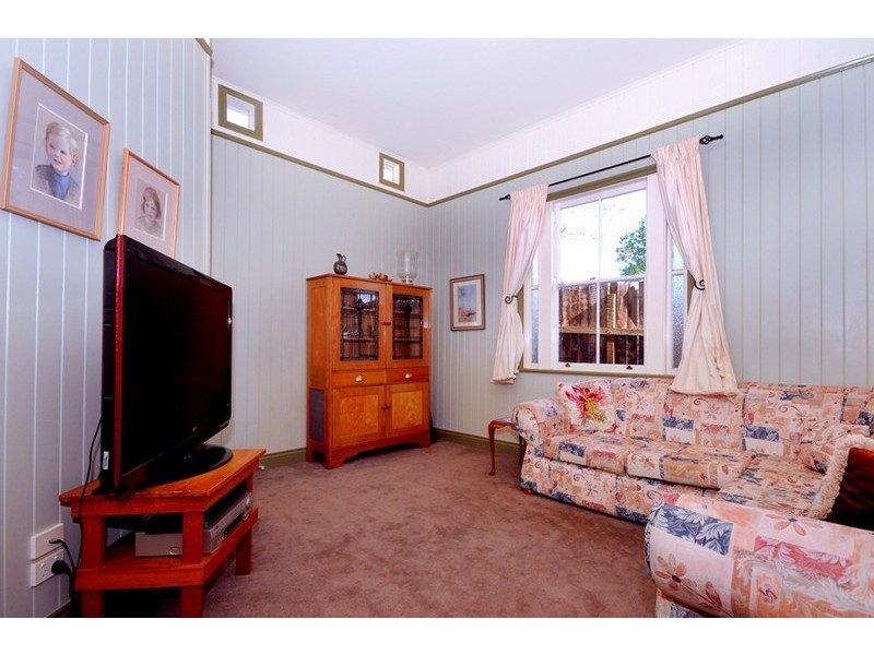 8 Godfrey Street, East Toowoomba QLD 4350