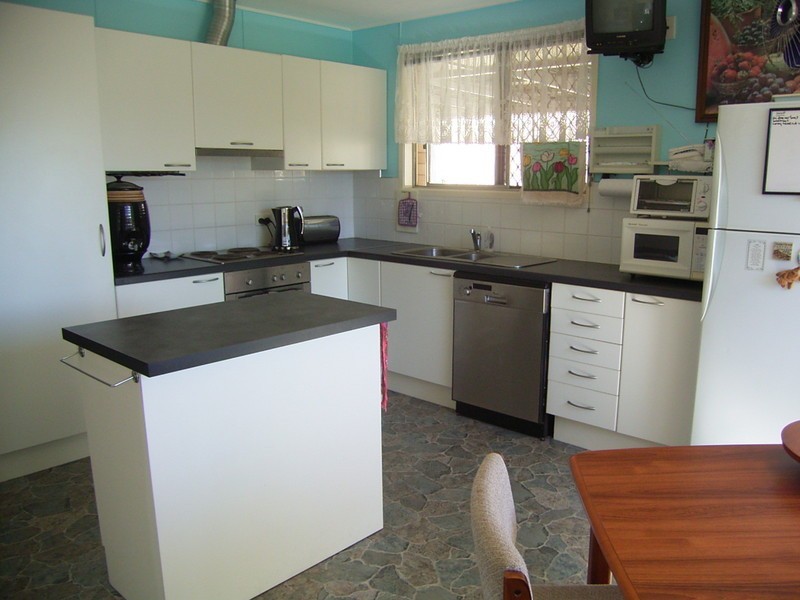 204 Alderley Street, Centenary Heights QLD 4350