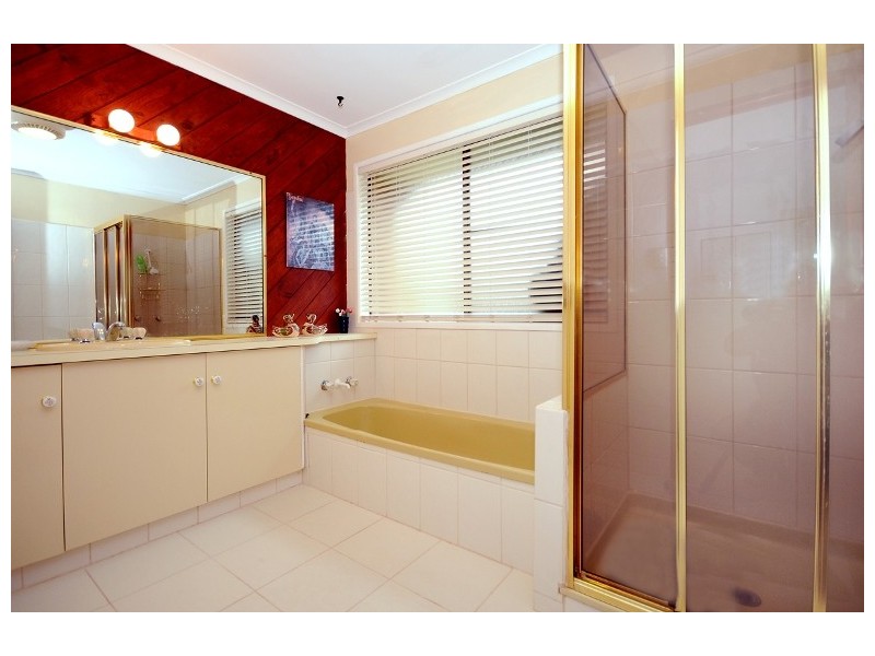 60 Paull Street, Wilsonton QLD 4350