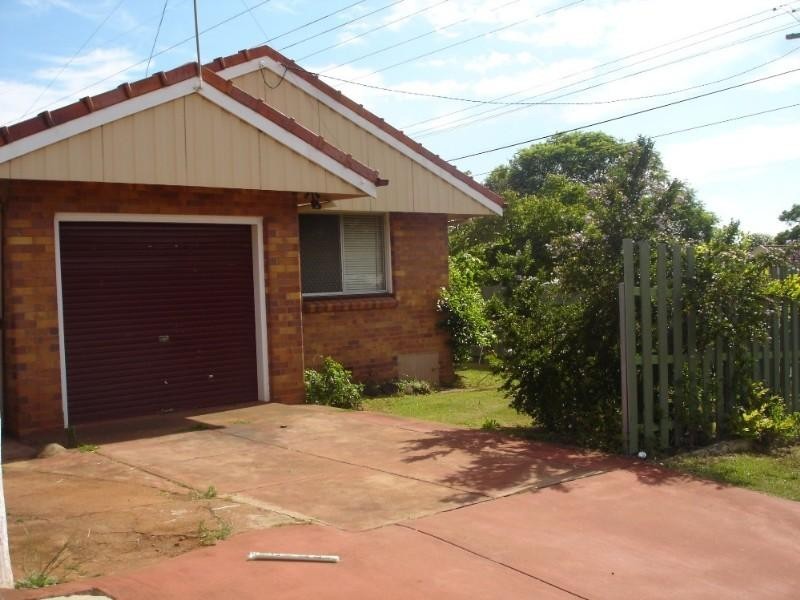 1 Peak Street, Harristown QLD 4350