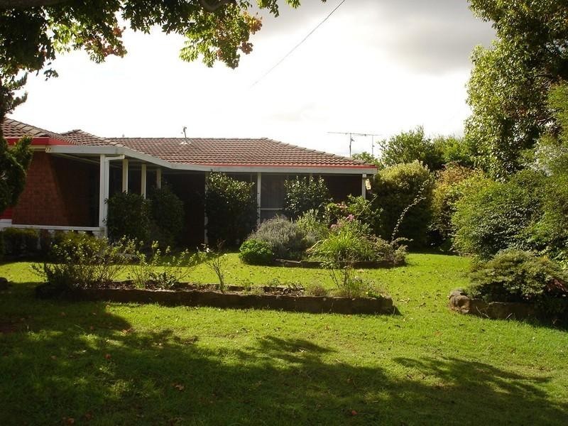 17 Aster Street, Centenary Heights QLD 4350