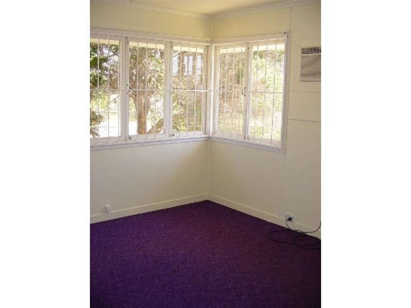 330 Tor Street, Newtown QLD 4350