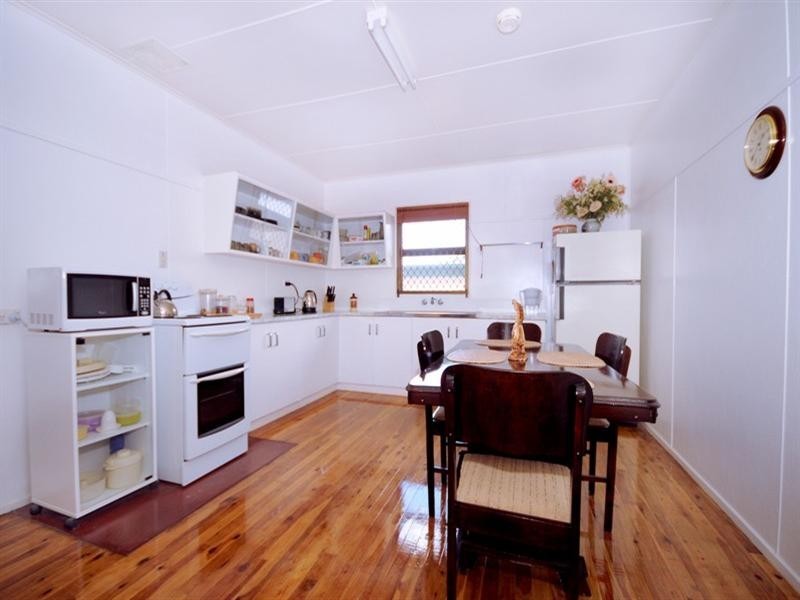 115 Drayton Road, Harristown QLD 4350