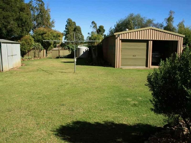 12 Thomas Street, Cambooya QLD 4358