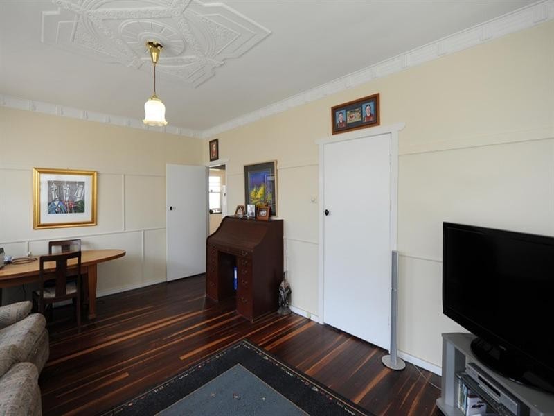 27 Justin Street, Harristown QLD 4350