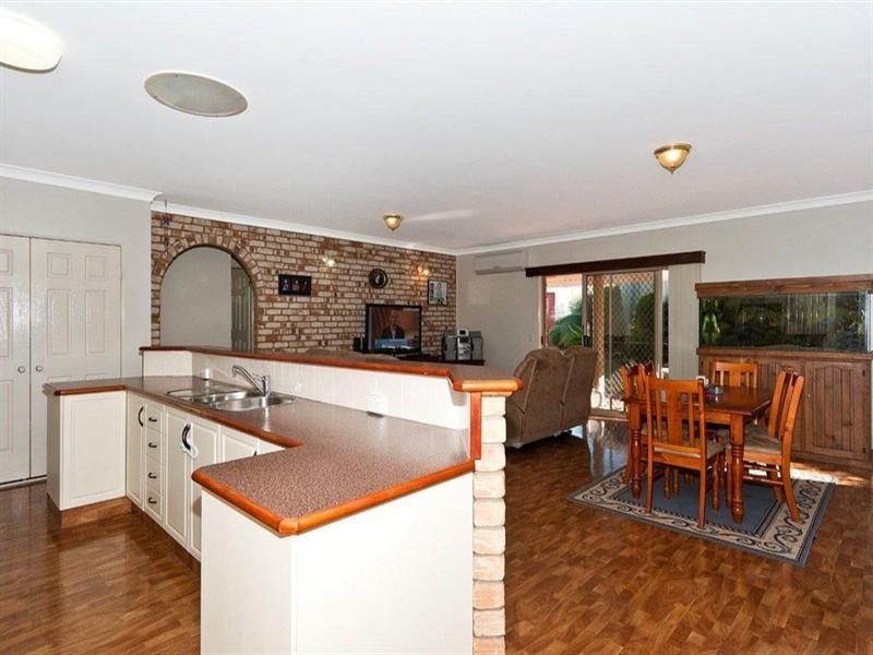 1 Crusader Court, Wilsonton QLD 4350