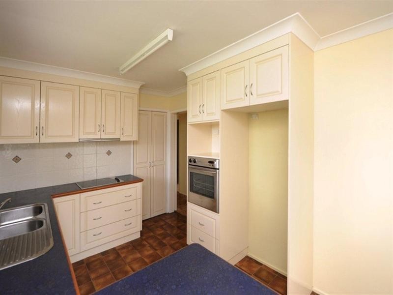 4 Koala Street, Harristown QLD 4350