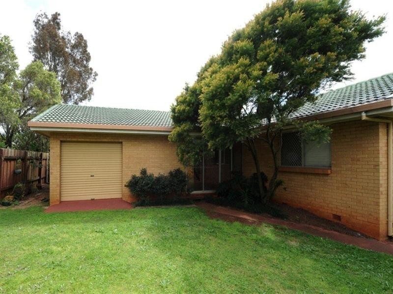 4 Koala Street, Harristown QLD 4350